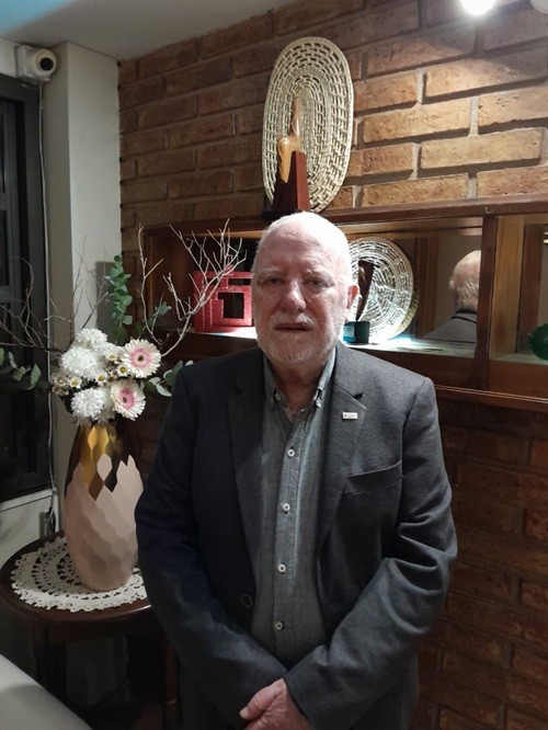 Dr. Carlos Eduardo Rubio